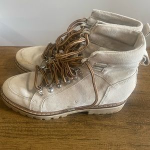 Mountain style fashion boots